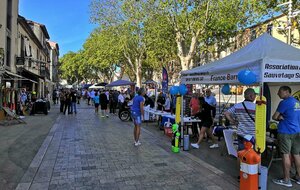 La rue Jean Jaurès et notre stand