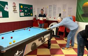 Bruno tente d'exister face à Nicolas !